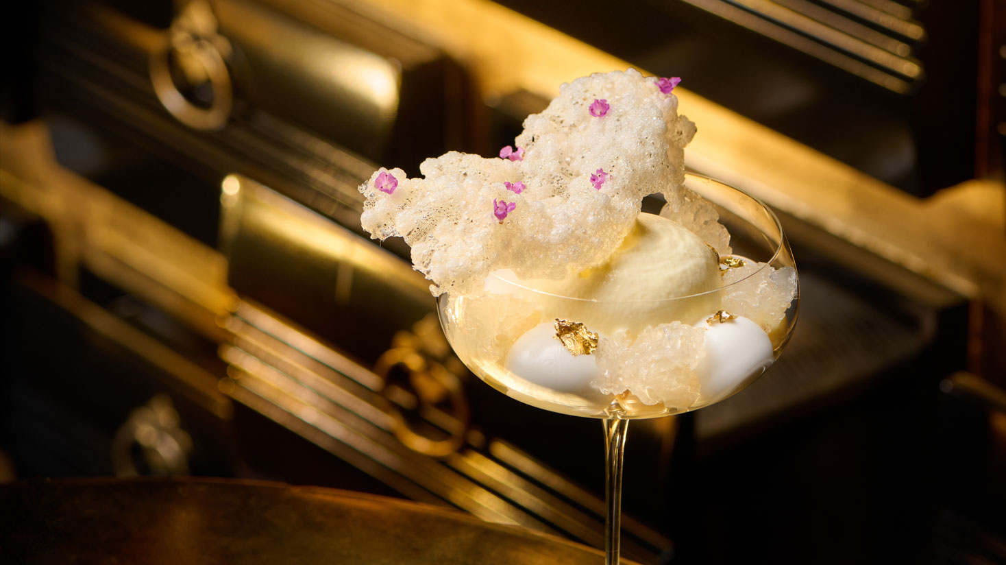 Coconut-Milk-with-Lotus-Seed-and-Pearl-Barley