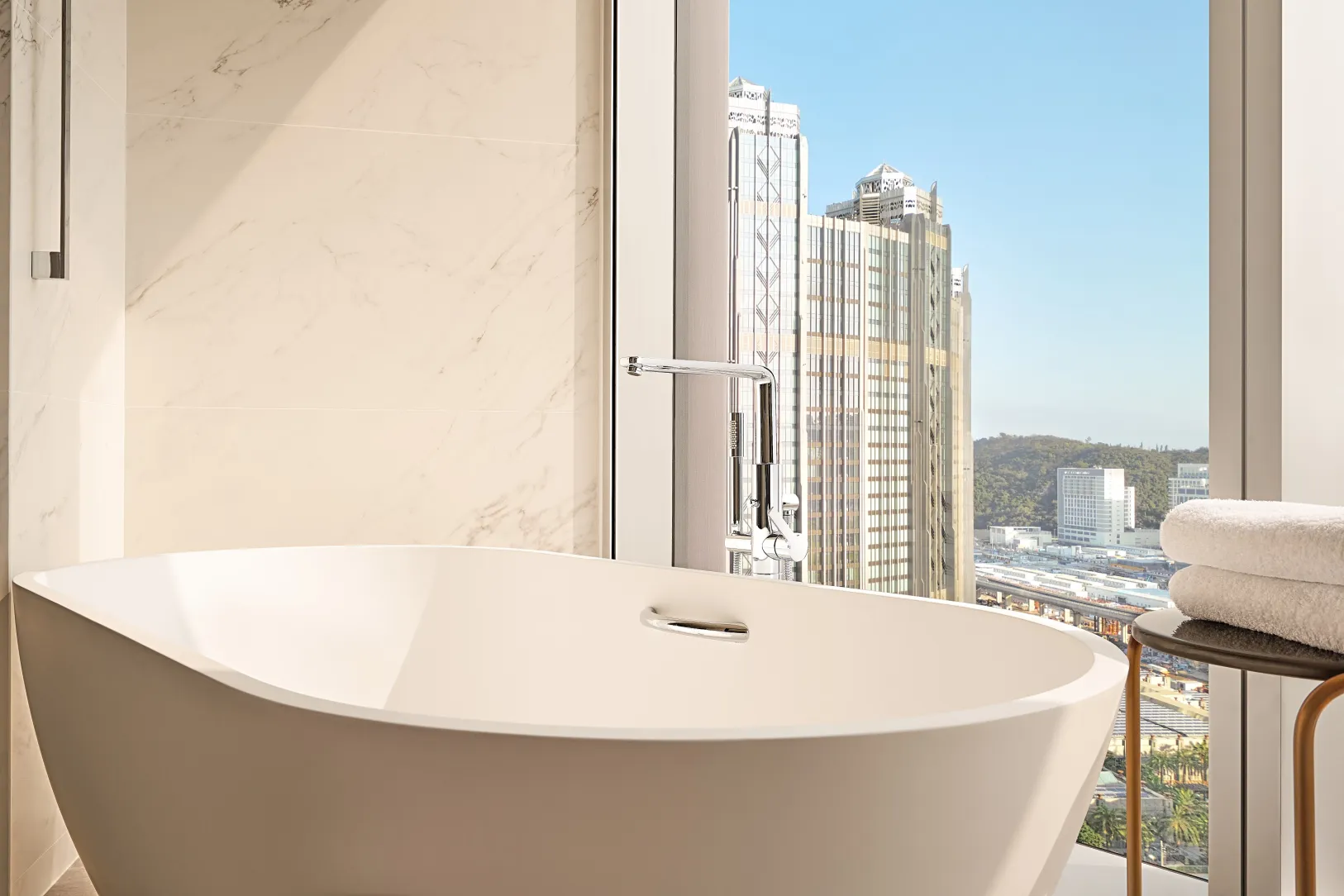 sc - Epic Suite - 3
