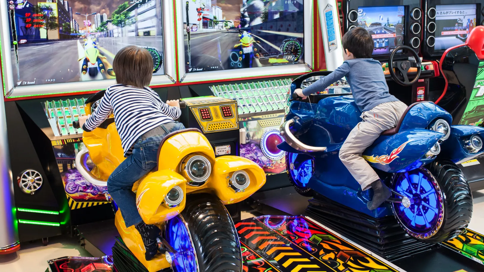 KC-Website-Photo_Arcade-Matrix_motorcycle_2400x1352_V1.jpg