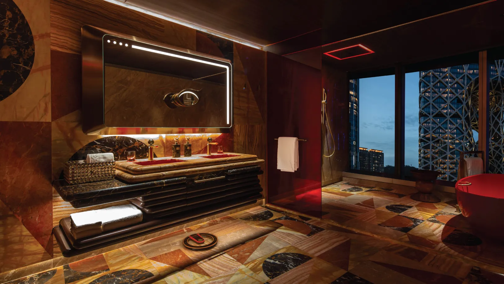 REM image_adaptation_Luminous Suite_2400x1352_bathroom.jpg