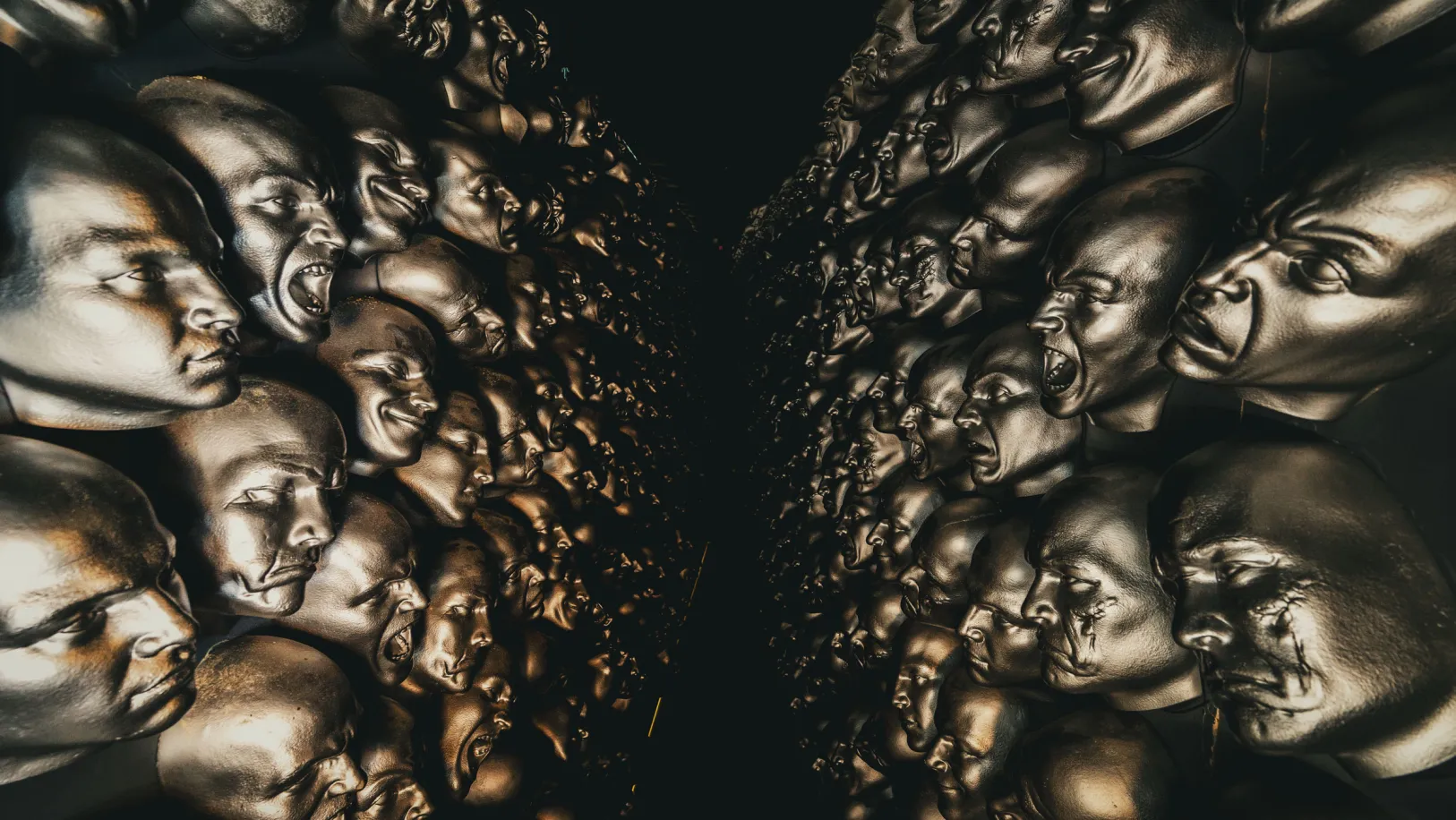 StudioCreepy3-2400x1352-7.jpg