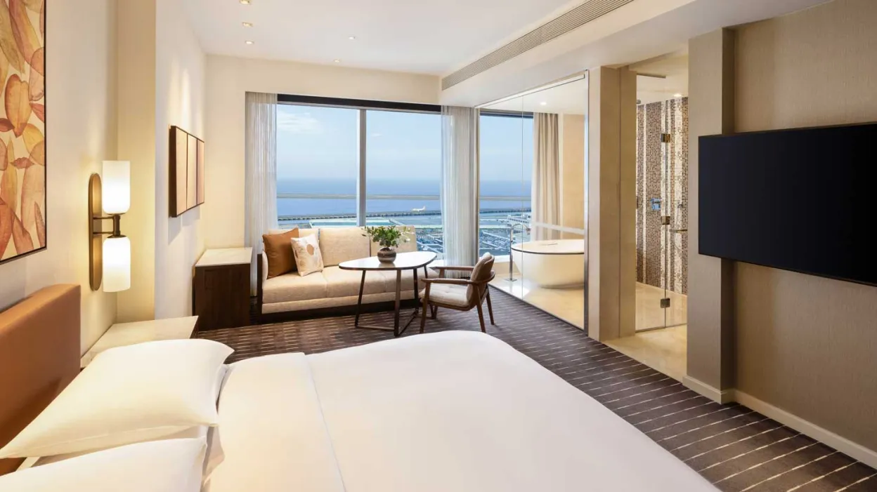 HODWXGRAND_HYATT-1468x824.jpg