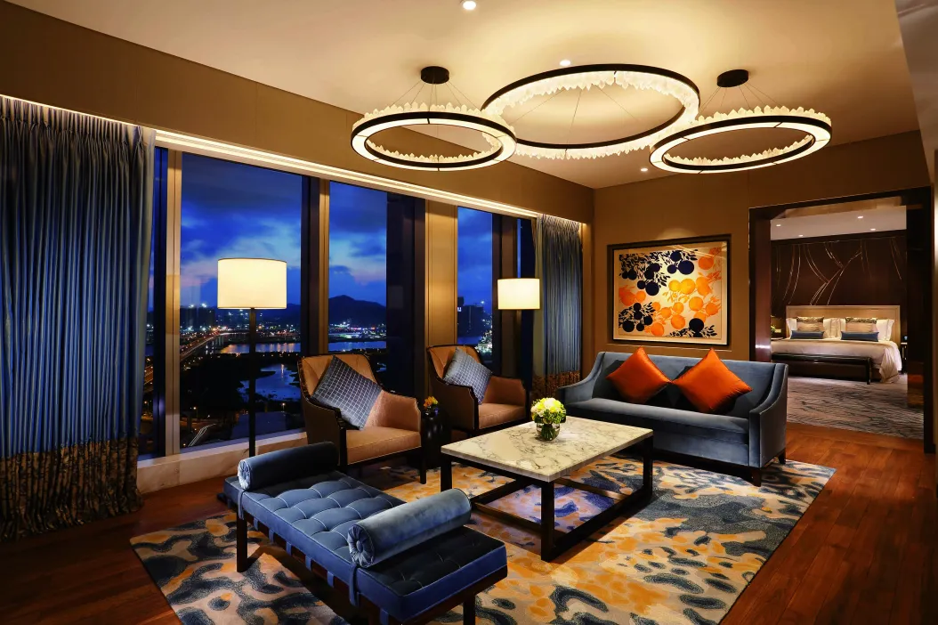 Star_Premier_Suite Living room-02_for web.jpg