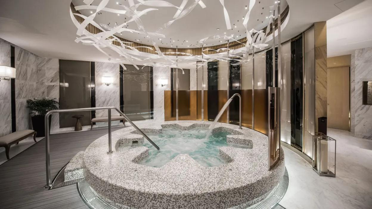 Jacuzzi-zensa-spa.jpg